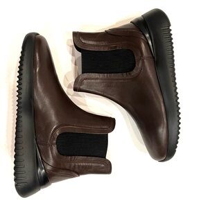 Aquatalia Christiana Brown Leather Extra Light Chelsea Sneaker Ankle Boots 7.5